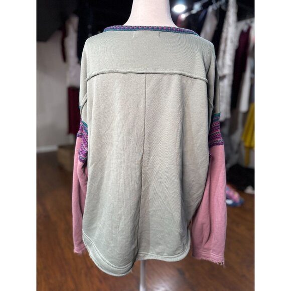 NEW Natural Life Boho Style Knit Top S/M Gray Pink Embroidered Sweatshirt - Picture 10 of 14